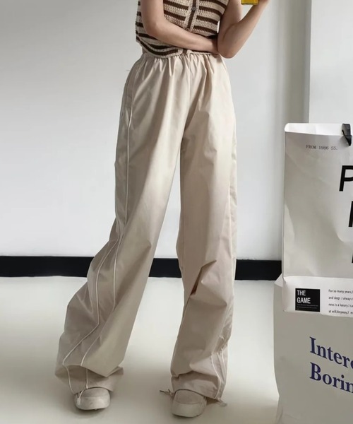 Vipoa（ヴィポア）の「サイドライントラックパンツ（カーゴパンツ・レディース・ブラウン/グリーン/ネイビー/アイボリー/ブラック/グレー・FREE）」の9枚目の写真