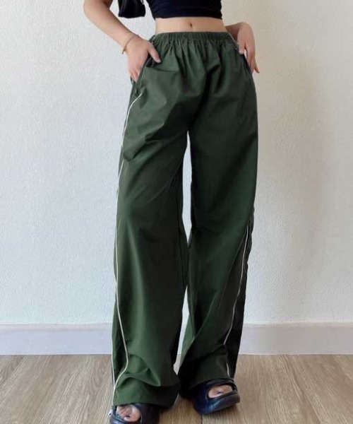 Vipoa（ヴィポア）の「サイドライントラックパンツ（カーゴパンツ・レディース・ブラウン/グリーン/ネイビー/アイボリー/ブラック/グレー・FREE）」の19枚目の写真