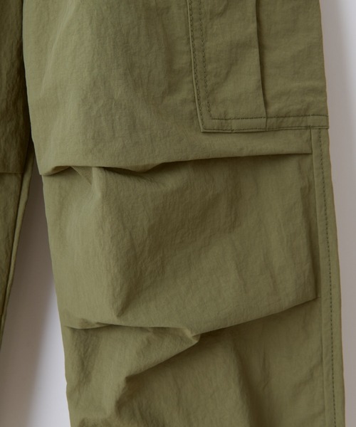 CIAOPANIC TYPY(チャオパニックティピー)の「【KIDS】【WEB限定】ナイロンカーゴパラシュートパンツ(カーゴパンツ・キッズ・アイボリー/ブラック/カーキ・S/M/L/XL/XXL)」の19枚目の写真