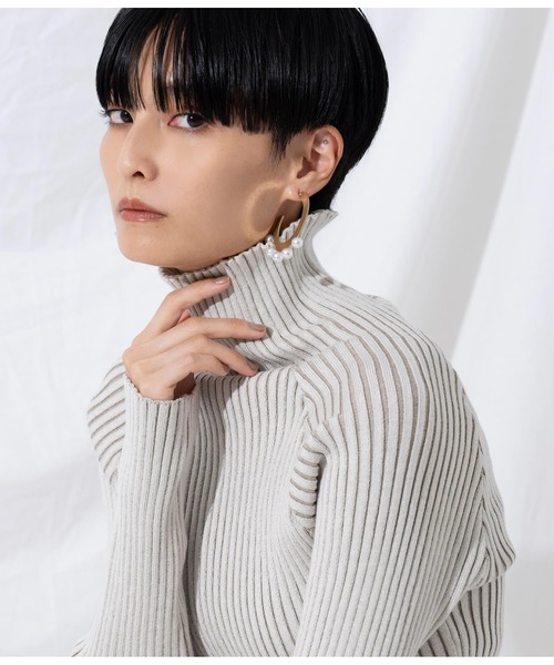 Settimissimo(セッティミッシモ)の「ITALYパール付ゴールド/シルバーサークルピアス(ピアス(両耳用)・レディース・ゴールド/シルバー・FREE)」の5枚目の写真