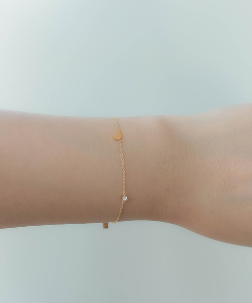 ebine(エビネ)の「金属アレルギー対応 サージカルステンレス Alphabet Zirconia Bracelet(ブレスレット・レディース・I/C/Y/H/E/M/S/J/K/F/N/T/D/R/A/W・FREE)」の8枚目の写真