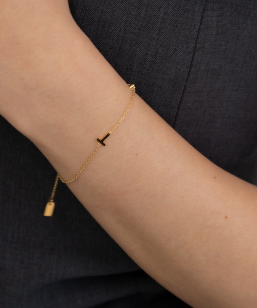 ebine(エビネ)の「金属アレルギー対応 サージカルステンレス Alphabet Zirconia Bracelet(ブレスレット・レディース・I/C/Y/H/E/M/S/J/K/F/N/T/D/R/A/W・FREE)」の14枚目の写真