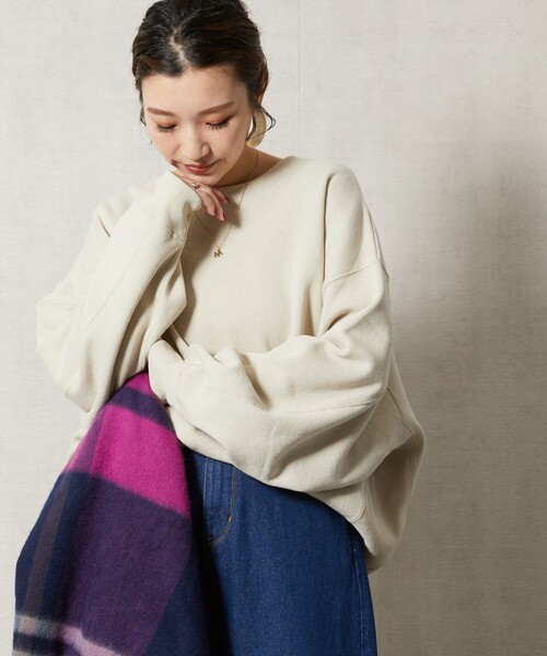 FREAK'S STORE（フリークスストア）の「WEB限定　ヘビーウェイト クルーネック スウェット（スウェット・レディース・ブルー/ナチュラル/ピンク/ブラック/マスタード/グリーン/グレー/ライトグレー/サックスブルー/オレンジ/その他15/その他9・ﾌﾘ-）」の5枚目の写真