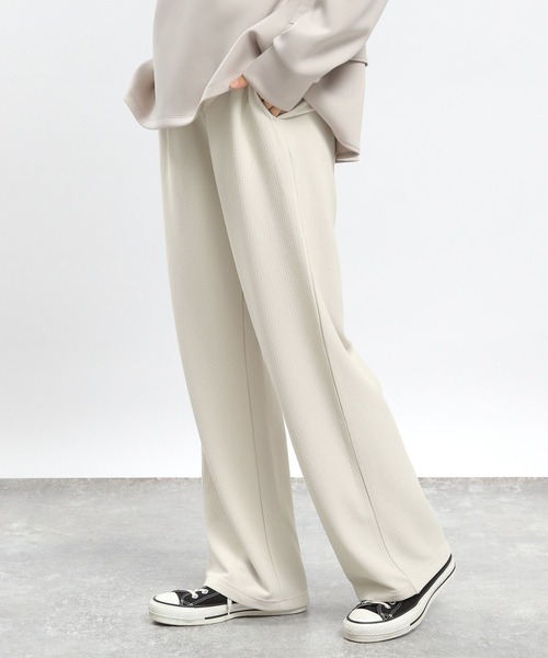 GLOBAL WORK Smile Seed Store(グローバルワーク スマイルシードストア)の「【WEB限定】フクレジャガードイージーパンツ/979831(その他パンツ・レディース・ネイビー/アイボリー/ブラック・LARGE/MEDIUM/X-LARGE/SMALL)」の2枚目の写真