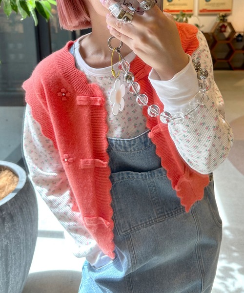 Alley by w closet（アリーバイダブルクローゼット）の「【Alley】パール付チャイナボタンベスト（ベスト・レディース・オレンジ/イエロー/グリーン・FREE）」の8枚目の写真