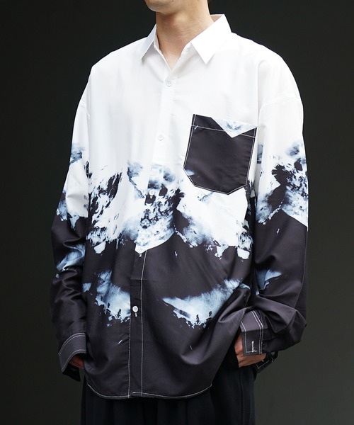 MinoriTY(マイノリティ)の「【MinoriTY】マルチプリント総柄ビッグシルエットシャツ オーバーサイズ ビッグシルエット ルーズフィット メンズ 秋服(シャツ/ブラウス・メンズ・ブラック/ホワイト×ブラック/マルチ/アニマル/ネイビー/ホワイト/グリーン/ダークブラック/ブルー/ストライプ/ゼブラ/ブルーグリーン/レオパード/ライトブラック/アイボリー/イエロー/クリアブラック/ダークグリーン/サファリグリーン/ピンク・M/L)」の3枚目の写真