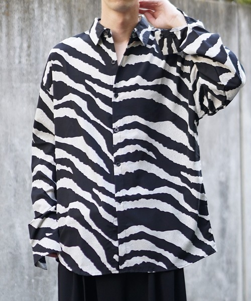 MinoriTY(マイノリティ)の「【MinoriTY】マルチプリント総柄ビッグシルエットシャツ オーバーサイズ ビッグシルエット ルーズフィット メンズ 秋服(シャツ/ブラウス・メンズ・ブラック/ホワイト×ブラック/マルチ/アニマル/ネイビー/ホワイト/グリーン/ダークブラック/ブルー/ストライプ/ゼブラ/ブルーグリーン/レオパード/ライトブラック/アイボリー/イエロー/クリアブラック/ダークグリーン/サファリグリーン/ピンク・M/L)」の18枚目の写真