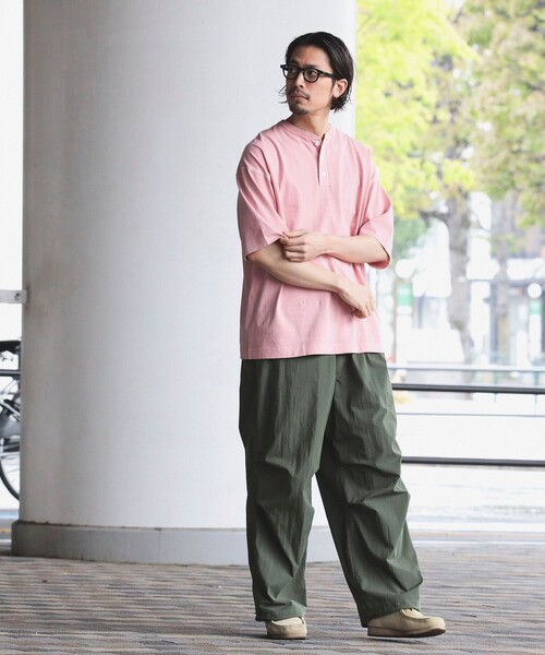 Healthknit（ヘルスニット）の「Healthknit × B:MING by BEAMS / 別注 ピグメント ヘンリーネック Tシャツ（Tシャツ/カットソー・メンズ・ピンク/ブラック系その他4・SMALL/X-LARGE/LARGE/MEDIUM）」の8枚目の写真