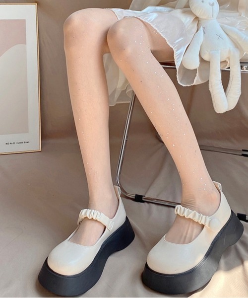 Vipoa(ヴィポア)の「メタリックラメストッキング(タイツ/ストッキング・レディース・ベージュ/ブラック/ホワイト・FREE)」の9枚目の写真