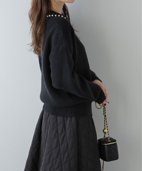 La-gemme（ラジェム）の「パールカラーニット（ニット/セーター・レディース・グレー/ネイビー/ブラック/ホワイト・フリー）」の12枚目の写真