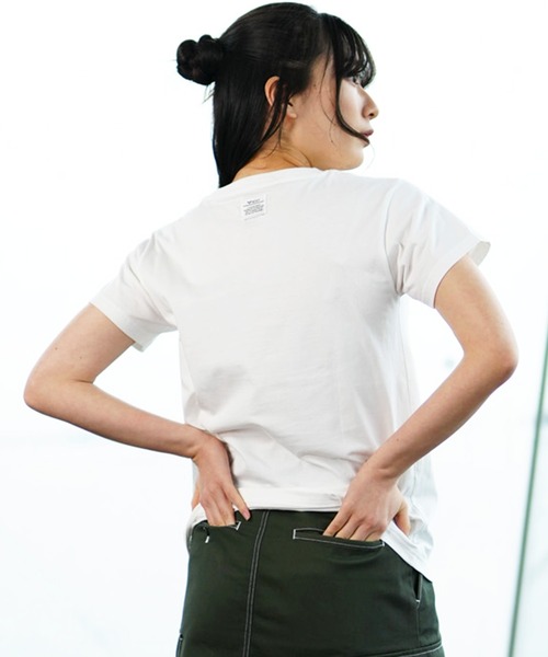 ROXY(ロキシー)の「ROXY/ロキシー 半袖Tシャツ ブランドロゴ クルーネック RST241079(Tシャツ/カットソー・レディース・ブラック/ホワイト・L/M/S)」の4枚目の写真
