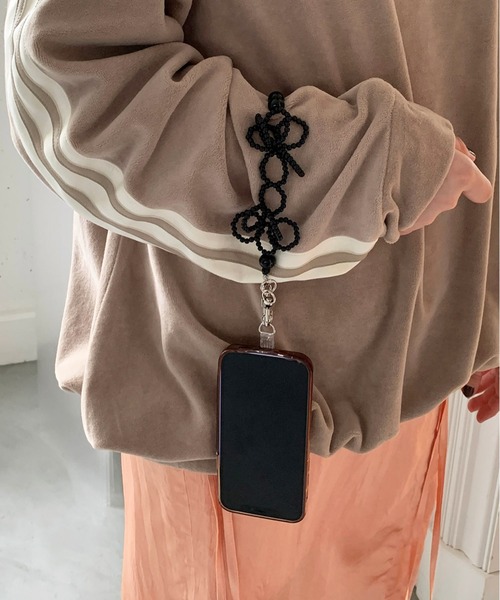 Casselini(キャセリーニ)の「【Casselini】フラワービーズハンドスマホストラップ 242-110804(スマホケース/カバー・レディース・ピンク/シルバー/ホワイト/ブラック・FREE)」の1枚目の写真