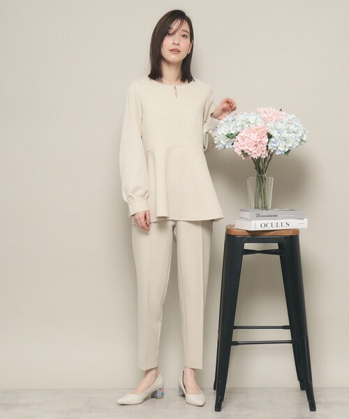 ITS'DEMO（イッツデモ）の「◆【普段着にも使える／卒業式・入学式／オフィス／セレモニー】ダブルクロスペプラムブラウス（シャツ/ブラウス・レディース・ブラック/ナチュラル・00）」の9枚目の写真