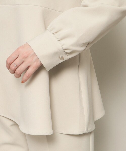 ITS'DEMO（イッツデモ）の「◆【普段着にも使える／卒業式・入学式／オフィス／セレモニー】ダブルクロスペプラムブラウス（シャツ/ブラウス・レディース・ブラック/ナチュラル・00）」の17枚目の写真