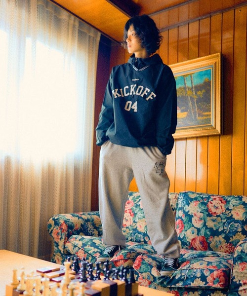 NASTY KICK(ナスティーキック)の「【UNISEX】NASTYKICK/Kick Off Vネックプルオーバ 2112937(Tシャツ/カットソー・レディース・ブラック/カーキ・MEDIUM/LARGE)」の3枚目の写真