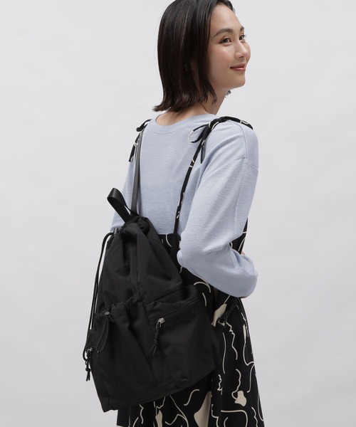 LAKOLE（ラコレ）の「ダブルポケットワンショルダーバッグ / 105060（ショルダーバッグ・レディース・ホワイト/ブラック/ピンク・FREE）」の2枚目の写真