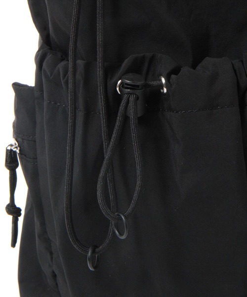 LAKOLE（ラコレ）の「ダブルポケットワンショルダーバッグ / 105060（ショルダーバッグ・レディース・ホワイト/ブラック/ピンク・FREE）」の11枚目の写真