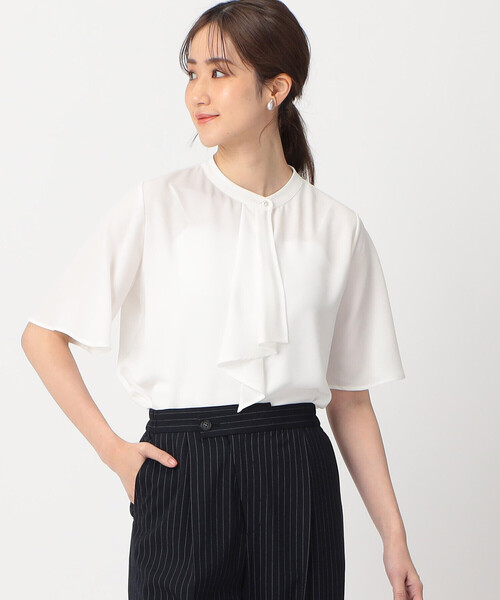 COMME CA ISM(コムサイズム)の「ボウタイ風 半袖ブラウス(シャツ/ブラウス・レディース・オフホワイト/ベージュ/ネイビー・LARGE/MEDIUM)」の6枚目の写真