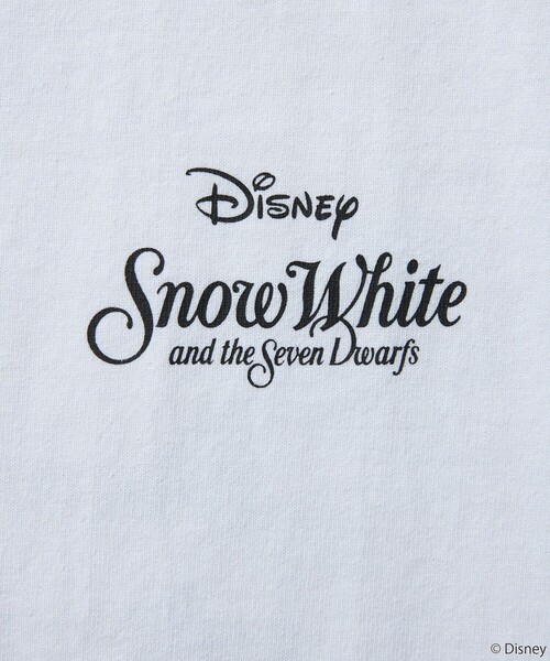 FREAK'S STORE（フリークスストア）の「限定展開/DISNEY ディズニー 白雪姫/別注 バックプリント クルーネックTシャツ（Tシャツ/カットソー・メンズ・ネイビー/ブラック/ホワイト・LARGE/MEDIUM/SMALL）」の6枚目の写真