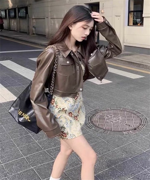 Dream garden（ドリームガーデン）の「PUレザージャケット（ライダースジャケット・レディース・ブラウン/ブラック・L/M/S）」の15枚目の写真