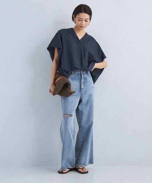 green label relaxing（グリーンレーベルリラクシング）の「ショルダータック ブラウス（シャツ/ブラウス・レディース・ホワイト/モカ/コバルトブルー/ネイビー・FREE）」の6枚目の写真