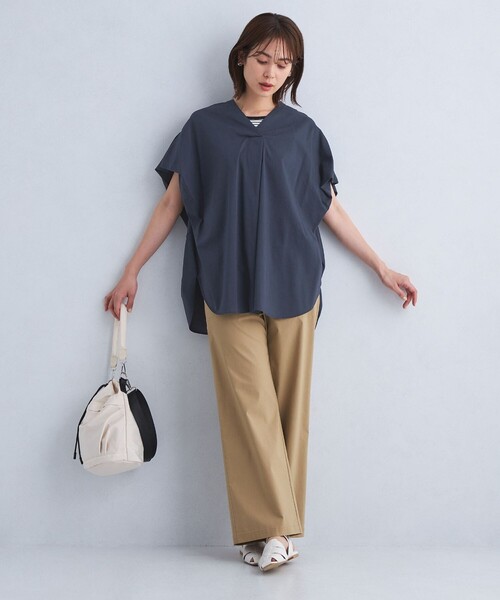 green label relaxing（グリーンレーベルリラクシング）の「ショルダータック ブラウス（シャツ/ブラウス・レディース・ホワイト/モカ/コバルトブルー/ネイビー・FREE）」の10枚目の写真