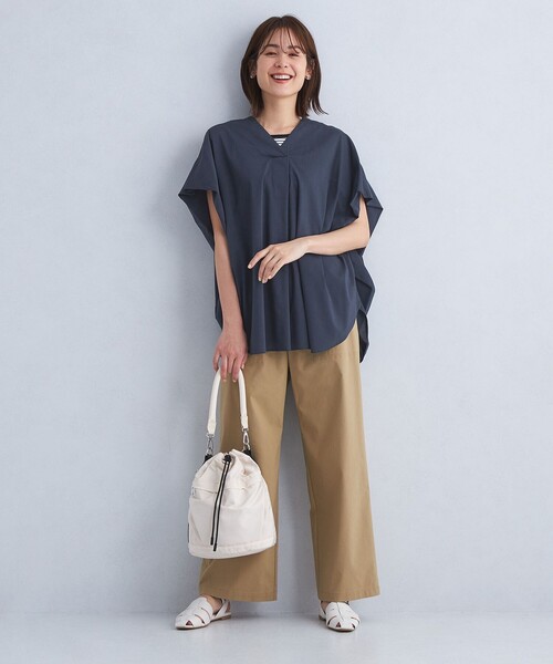 green label relaxing（グリーンレーベルリラクシング）の「ショルダータック ブラウス（シャツ/ブラウス・レディース・ホワイト/モカ/コバルトブルー/ネイビー・FREE）」の11枚目の写真