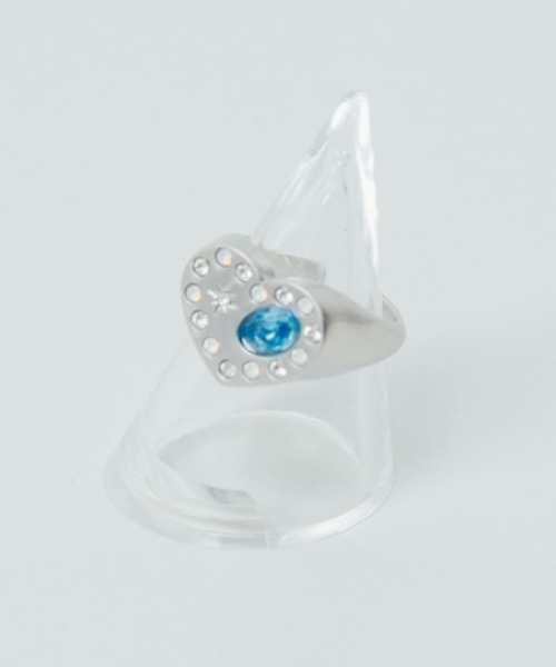 whim(ウィム)の「【NEW】Heart stone embed ring(リング・レディース・ゴールド/シルバー・#9/#13)」の3枚目の写真