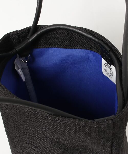 ORCIVAL（オーシバル）の「[ORCIVAL/オーシバル] 巾着型パースバッグ（トートバッグ・レディース・ブラック/ナチュラル・ONE SIZE）」の4枚目の写真