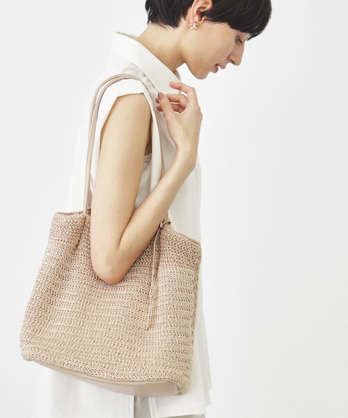 レディース　ベージュ 編み込みトートバッグ THE SHOP TK （ザ ショップ ティーケー ）の「◇編み込みトートバッグ