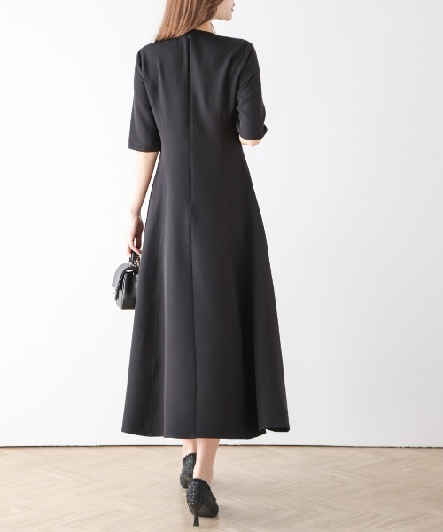 SUGAR BISKET(シュガービスケット)の「フレアミモレ丈ワンピース(ワンピース・レディース・ブラック/ラベンダー/ネイビー・M/L)」の6枚目の写真