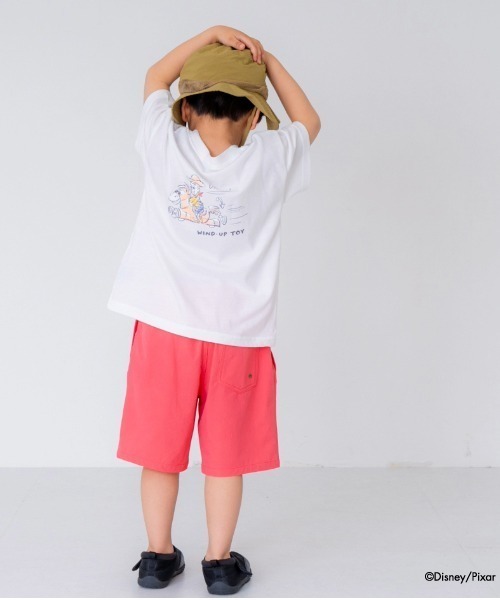 and D. petit main（アンドディープティマイン）の「【親子リンク】【Disney】Kidsトイストーリー/イラストTシャツ（Tシャツ/カットソー・キッズ・チャコール/ホワイト・100cm/140cm/120cm/150cm/110cm/130cm）」の5枚目の写真