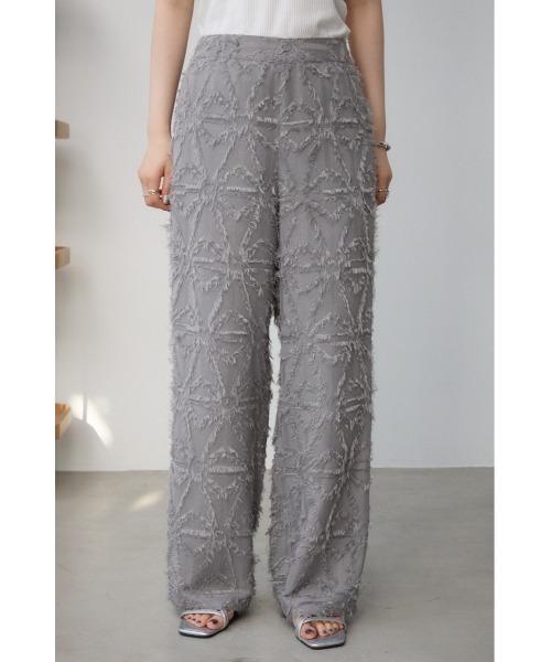 AZUL by moussy（アズールバイマウジー）の「フェザーフリンジジャガードパンツ（その他パンツ・レディース・ブラック/グレー・SMALL/MEDIUM）」の17枚目の写真