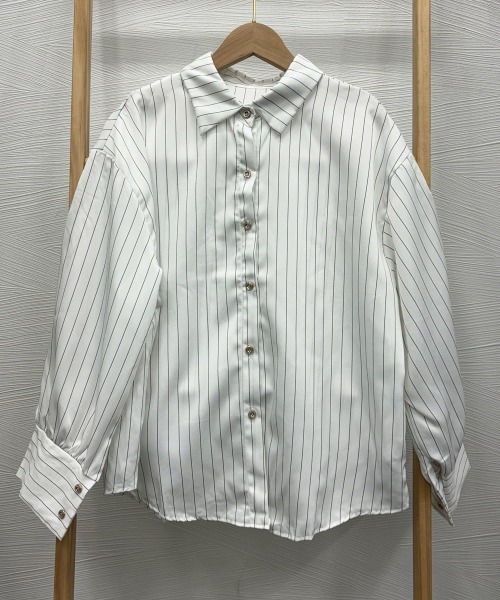 Miniministore(ミニミニストア)の「ストライプシャツブラウス レディース長袖(シャツ/ブラウス・レディース・ホワイト/ネイビー・FREE)」の7枚目の写真