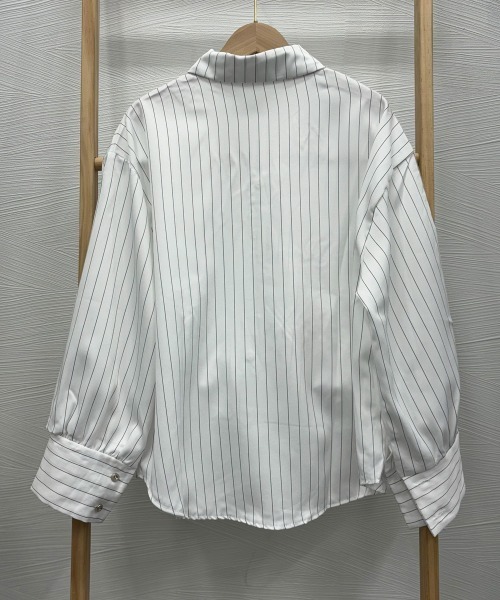Miniministore(ミニミニストア)の「ストライプシャツブラウス レディース長袖(シャツ/ブラウス・レディース・ホワイト/ネイビー・FREE)」の8枚目の写真