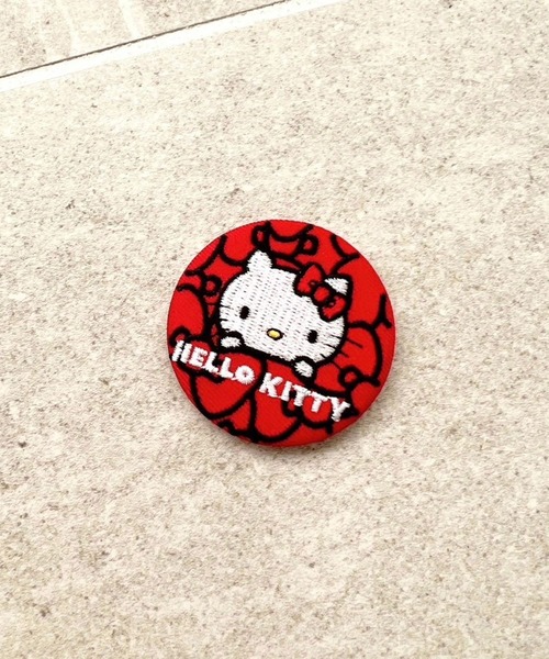 Me%（ミィパーセント）の「【HELLO KITTY】刺繍缶バッチ 108052（その他雑貨・レディース・イエロー系その他/ブルー系その他・FREE）」の7枚目の写真