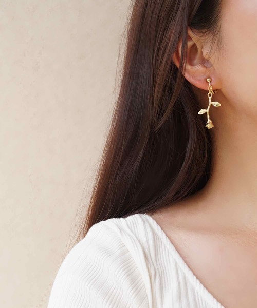 CERCA（チェルカ）の「saran jewelry/シンプルモチーフ イヤリング（イヤリング・レディース・ゴールド/シルバー・FREE）」の4枚目の写真