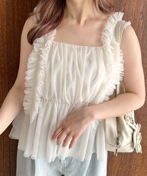 OLIVE des OLIVE(オリーブデオリーブ)の「肩ひもフリルビスチェ(シャツ/ブラウス・レディース・ブラック系その他/ピンクベージュ/アイボリー・FREE)」の2枚目の写真