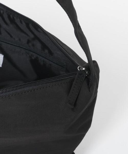 URBAN RESEARCH DOORS(アーバンリサーチドアーズ)の「ウォッシャブルミニショルダーバッグ(ショルダーバッグ・レディース・アイボリー/ブラック・ONE)」の13枚目の写真