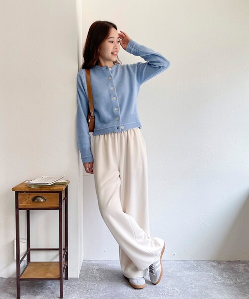 fredy emue（フレディエミュ）の「CASHMILE WOOL カーディガン（ニット/セーター・レディース・オフホワイト/サックスブルー/チャコールグレー/ピンク・38）」の8枚目の写真