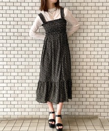 《風になびく裾フリル》小花柄で魅せる旬顔ワンピ