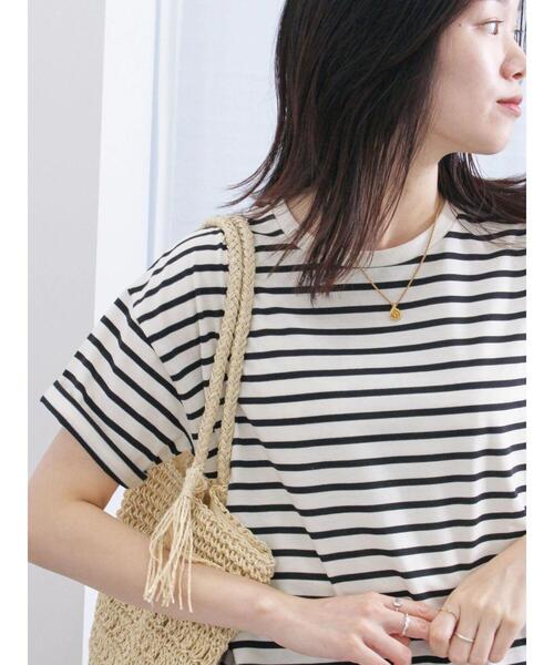 Samansa Mos2 blue（サマンサモスモスブルー）の「【接触冷感】ボーダーTシャツ（Tシャツ/カットソー・レディース・オフホワイト/ネイビー/グリーン・F）」の2枚目の写真