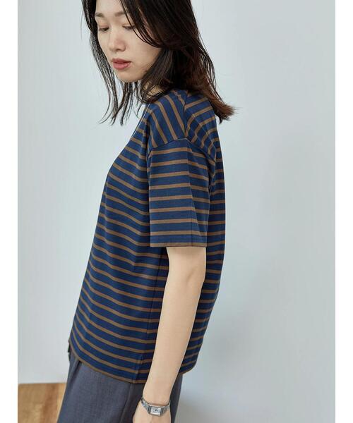 Samansa Mos2 blue（サマンサモスモスブルー）の「【接触冷感】ボーダーTシャツ（Tシャツ/カットソー・レディース・オフホワイト/ネイビー/グリーン・F）」の12枚目の写真