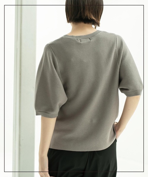 OPAQUE.CLIP（オペークドットクリップ）の「◆《6color/S-LLsize》ガーターボリュームスリーブニット【洗濯機洗い可/UVケア】（ニット/セーター・レディース・アイボリー/ブラック/ブラウン系その他/グレー/ブルー系その他/レンガ・36/38/40/42）」の7枚目の写真