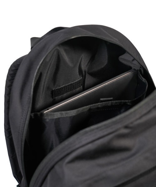 SLOW（スロウ）の「SLOW(スロウ)ballistic air mesh daypack L 866S02L（バックパック/リュック・メンズ・ブラック・F）」の4枚目の写真