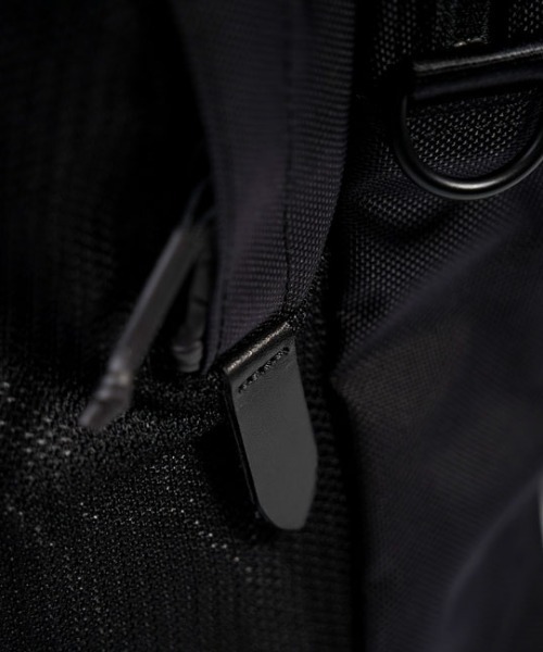 SLOW（スロウ）の「SLOW(スロウ)ballistic air mesh daypack L 866S02L（バックパック/リュック・メンズ・ブラック・F）」の7枚目の写真