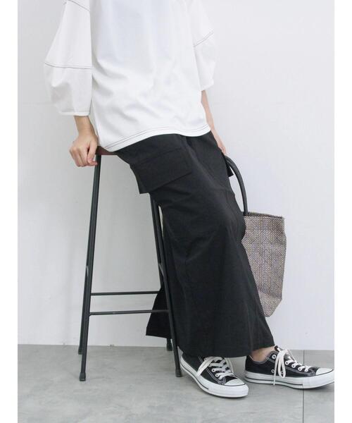 Samansa Mos2 blue（サマンサモスモスブルー）の「ドロストカーゴスカート（スカート・レディース・グレー/ブラック/カーキ・F）」の2枚目の写真