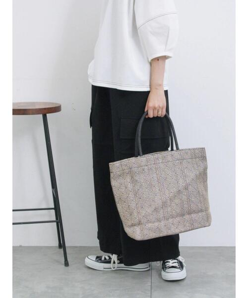 Samansa Mos2 blue（サマンサモスモスブルー）の「ドロストカーゴスカート（スカート・レディース・グレー/ブラック/カーキ・F）」の22枚目の写真