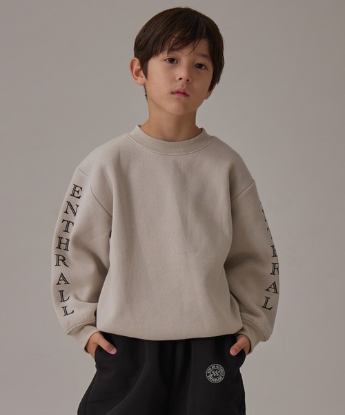 PAIRMANON STREET（ペアマノンストリート）の「【PAIRMANON STREET】裏起毛 プリント オーバサイズ スウェット トレーナー（スウェット・キッズ・グレー系その他2/グレー系その他3/グレー系その他4/グレー系その他5/オレンジ/グリーン系その他/ブルー系その他/ネイビー/ブラック系その他/ブラック系その他3/ブラック系その他5/ベージュ系その他3/グレー系その他/ブラック系その他2/レッド/レッド系その他/ブラック系その他4/ベージュ系その他/ベージュ系その他2/ブラウン・100/110/120/130/140/150/160/90）」の14枚目の写真