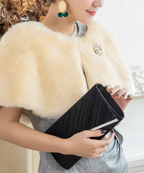 florist（フローリスト）の「【2way】アシンメトリープリーツオケージョンサテンクラッチバッグ（クラッチバッグ・レディース・シルバー/ブラック/クリーム・FREE）」の2枚目の写真